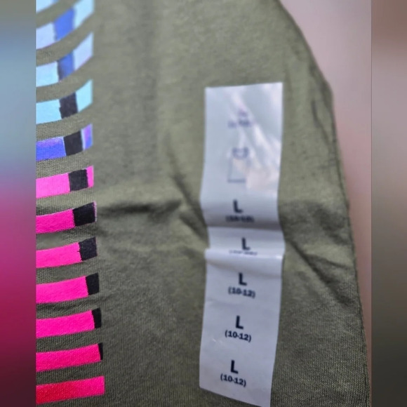 ๐๐ฅ3/$15๐ฅ- Girls Tank Top - Picture 4 of 4